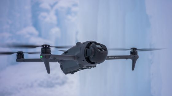 Prises de vue vers le haut à 70° DJI Mavic 4 Pro